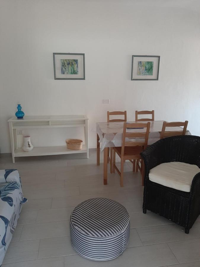 Sun Sea And Relax Villetta A Due Passi Dal Mare Solanas  Exterior photo