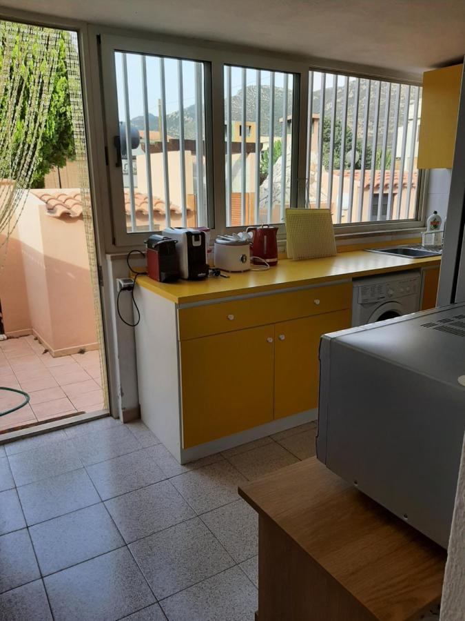 Sun Sea And Relax Villetta A Due Passi Dal Mare Solanas  Exterior photo