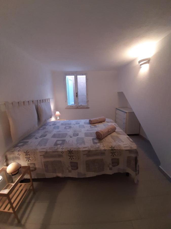 Sun Sea And Relax Villetta A Due Passi Dal Mare Solanas  Exterior photo